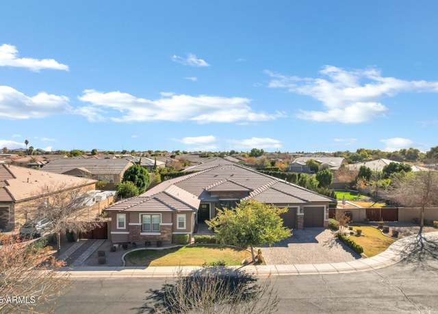 Property at 1783 E Desert Broom Pl, Chandler, AZ 85286, 4 beds, 3.5 baths