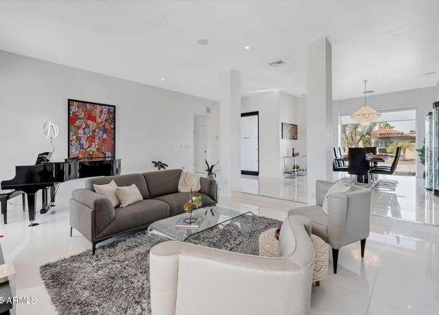 Property at 9175 N 82 St, Scottsdale, AZ 85258, 4 beds, 3.5 baths