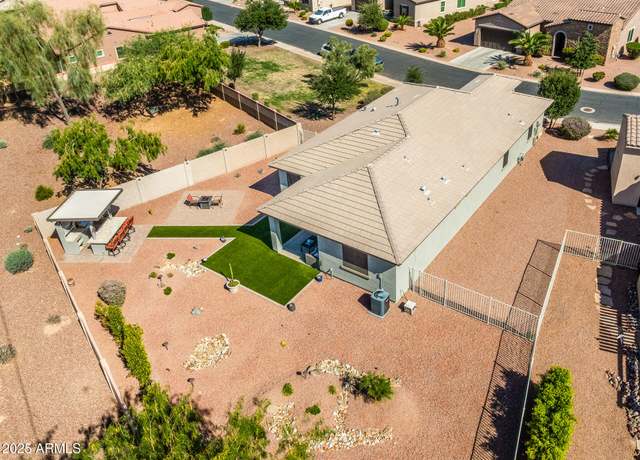 Property at 41793 W Canasta Ln, Maricopa, AZ 85138, 2 beds, 2 baths