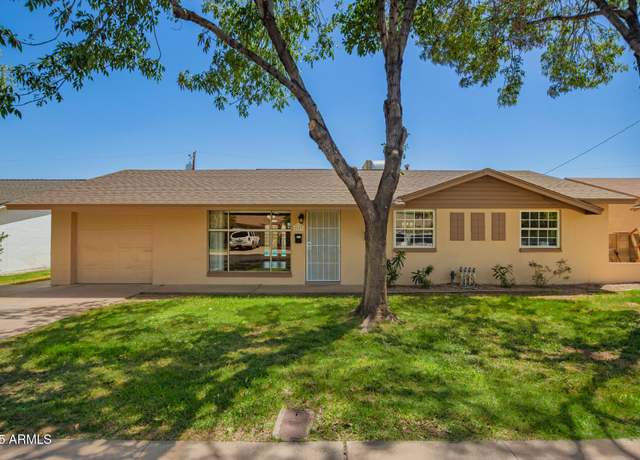 Property at 2519 W Columbine Dr, Phoenix, AZ 85029, 3 beds, 2 baths