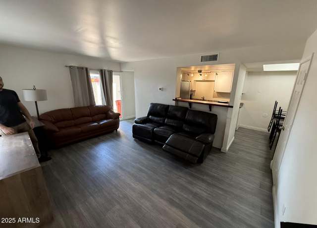 Property at 4111 W Reade Ave, Phoenix, AZ 85019, 3 beds, 1.5 baths