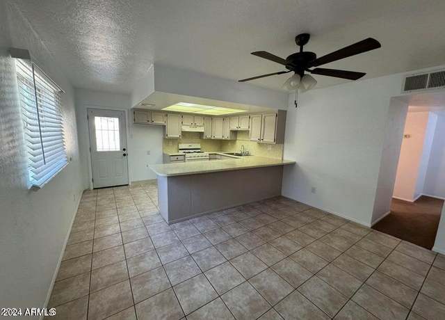 Property at 7501 N 59th Dr, Glendale, AZ 85301, 3 beds, 2 baths