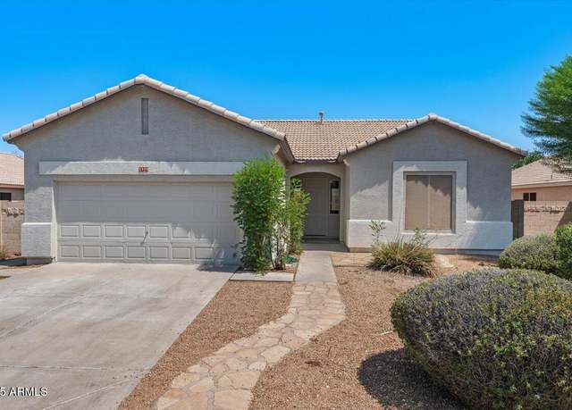 Property at 2918 E Harwell Rd, Gilbert, AZ 85234, 3 beds, 2 baths