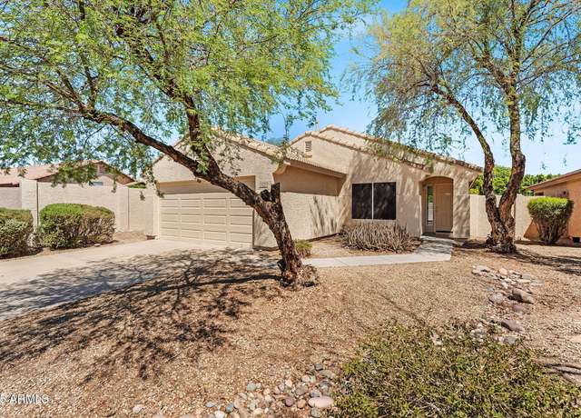 Property at 8212 W Pontiac Dr, Peoria, AZ 85382, 4 beds, 2 baths
