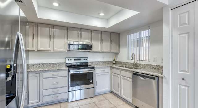 Photo of 6622 W Poinsettia Dr, Glendale, AZ 85304