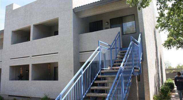 Photo of 3301 E Earll Dr #219, Phoenix, AZ 85018