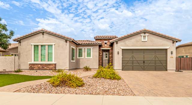 Property at 5792 S Fawn Ave, Gilbert, AZ 85298, 4 beds, 2.5 baths