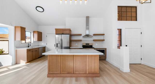 Photo of 14418 S 42nd St, Phoenix, AZ 85044