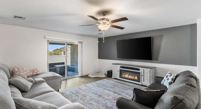 Property at 530 W Pintail Dr, Casa Grande, AZ 85122, 5 beds, 3 baths