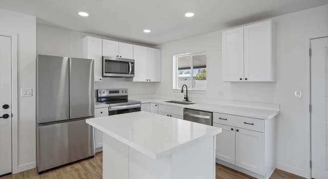 Photo of 6650 E Adobe St, Mesa, AZ 85205