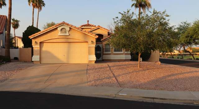 Photo of 2033 S Raven Cir, Mesa, AZ 85209