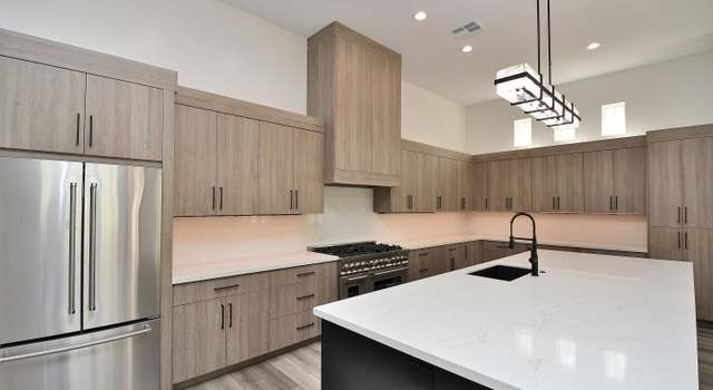Property at 8934 E Rusty Spur Pl, Scottsdale, AZ 85255, 3 beds, 3 baths