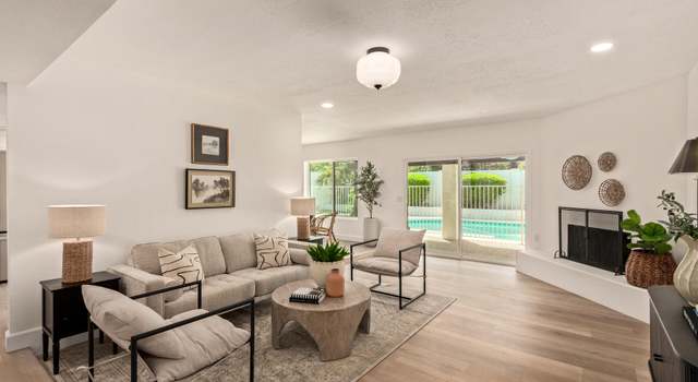 Property at 5552 N 77th Pl, Scottsdale, AZ 85250, 2 beds, 2 baths
