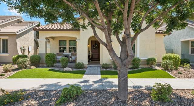 Photo of 4215 E Ronald St, Gilbert, AZ 85295