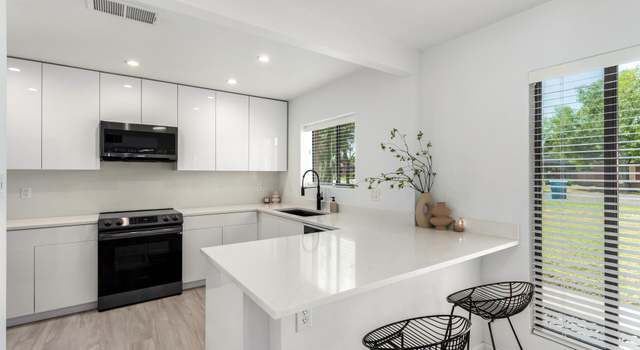Photo of 1126 E Lawrence Rd, Phoenix, AZ 85014