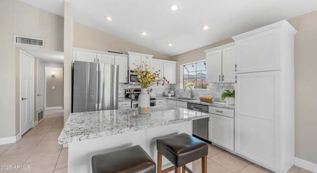 Photo of 3844 E Shomi St, Phoenix, AZ 85044