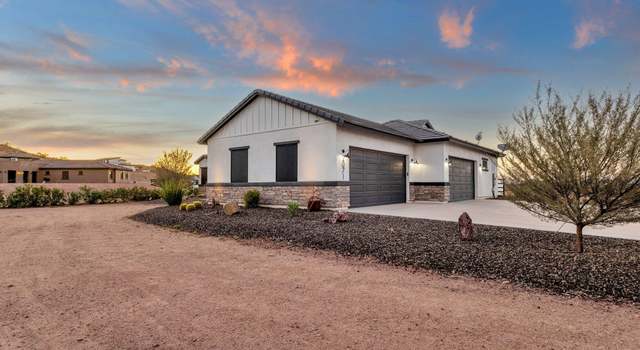 Photo of 2071 W Butte Creek Blvd, San Tan Valley, AZ 85144