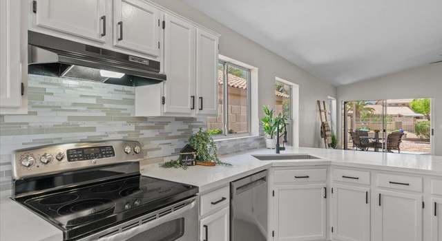 Photo of 1761 E Countrywalk Ln, Chandler, AZ 85225