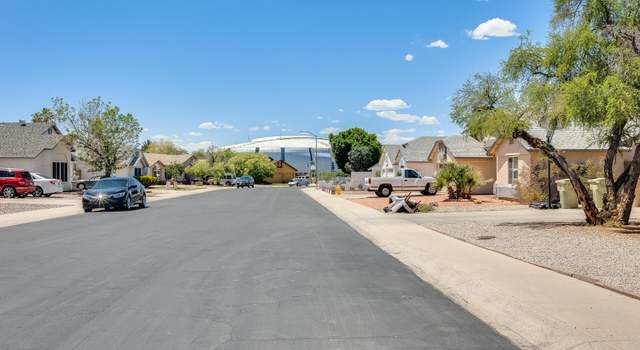 Photo of 8942 W Peck Dr, Glendale, AZ 85305