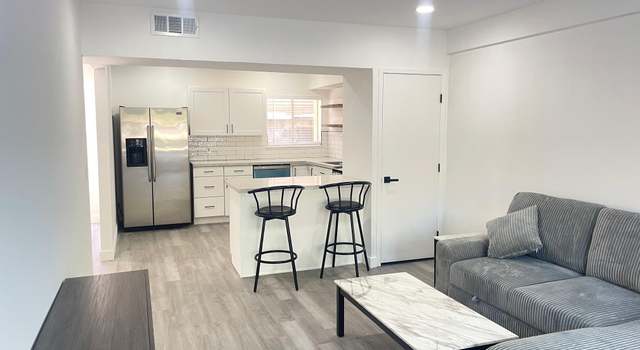Photo of 353 E Thomas Rd Unit C104, Phoenix, AZ 85012