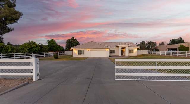 Photo of 7255 N Perryville Rd, Waddell, AZ 85355