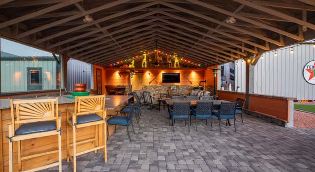 Photo of 510 E Desert Hills Estate Dr, Phoenix, AZ 85086