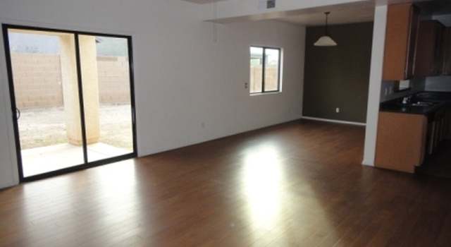 Photo of 819 W Saint Anne Ave, Phoenix, AZ 85041