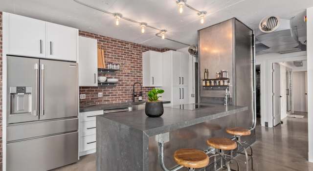 Photo of 207 W Clarendon Ave Unit B22, Phoenix, AZ 85013