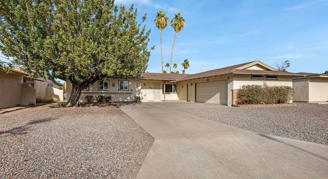 Photo of 829 S Revolta Cir, Mesa, AZ 85208