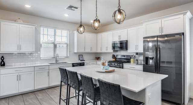 Photo of 651 N Bay Dr, Gilbert, AZ 85233