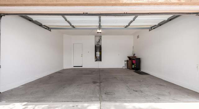 Photo of 2556 W Amber Sun Dr, Phoenix, AZ 85085