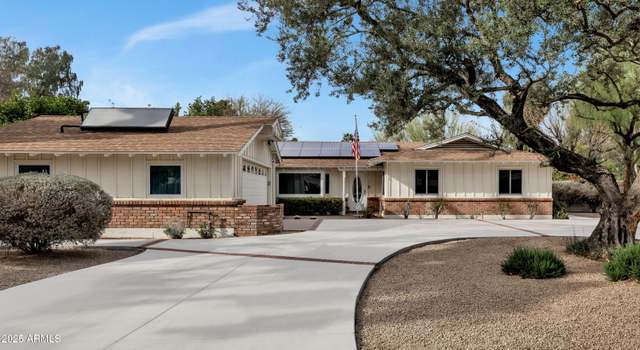 Photo of 576 W Moon Valley Dr, Phoenix, AZ 85023
