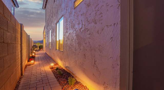 Photo of 15852 S 18th Ln, Phoenix, AZ 85045