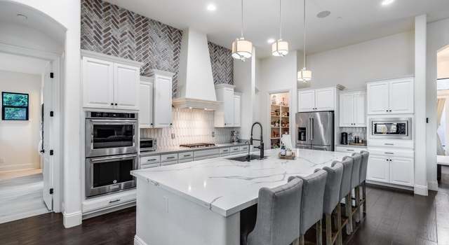 Photo of 9527 W Whitehorn Way, Peoria, AZ 85383