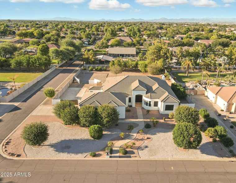 Photo of 19914 E Calle DE Flores -- Queen Creek, AZ 85142