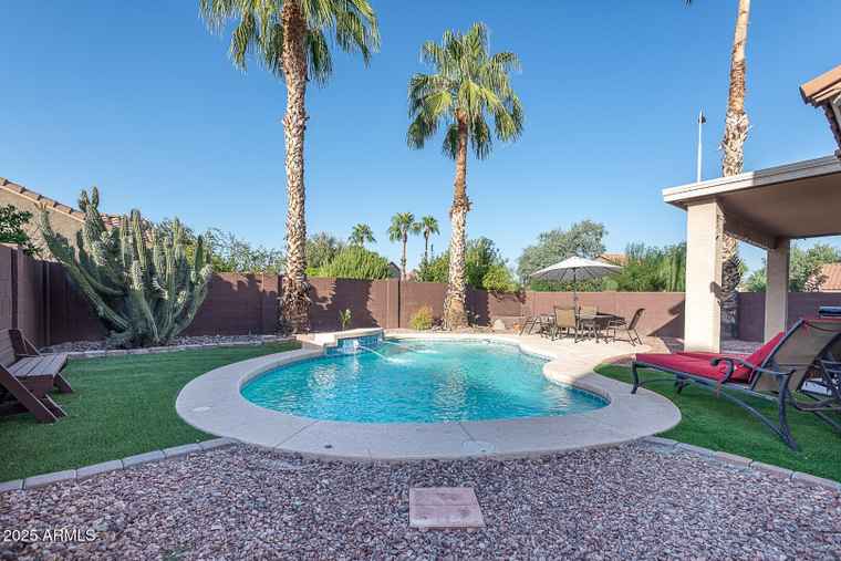 Photo of 1282 W Kesler Ln Chandler, AZ 85224