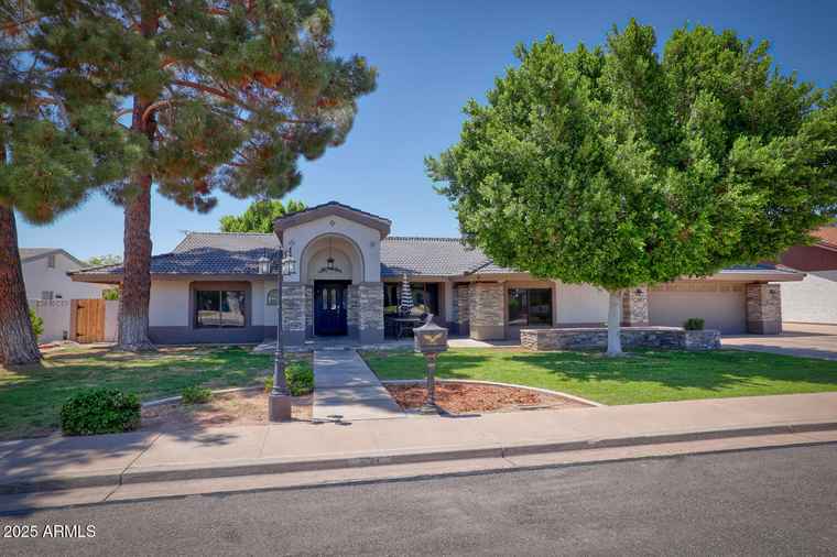 Photo of 2424 E Ivy St Mesa, AZ 85213