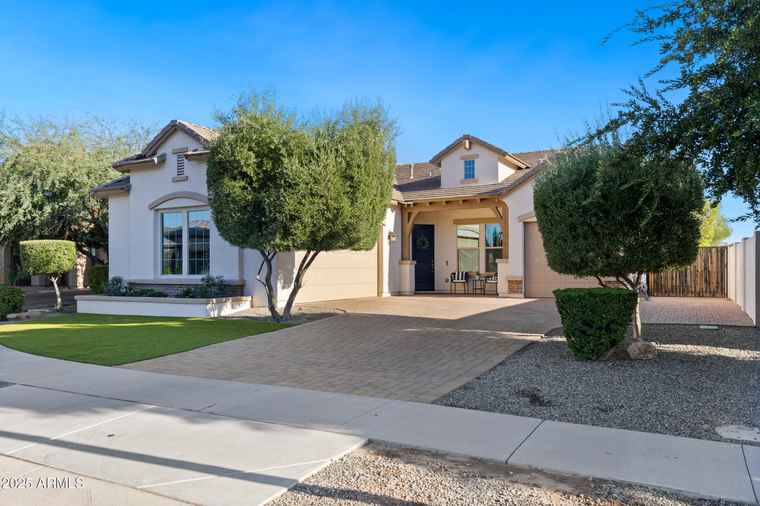 Photo of 3943 E San Carlos Pl Chandler, AZ 85249