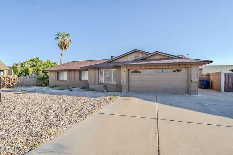 Photo of 2337 E Riviera Dr Tempe, AZ 85282