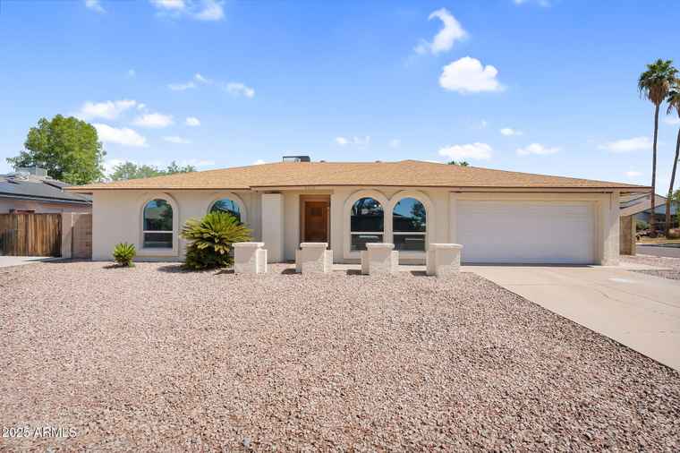 Photo of 3514 W Helena Dr Glendale, AZ 85308