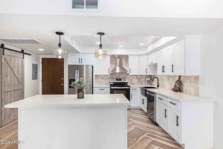 Photo of 7930 E Camelback Rd #111 Scottsdale, AZ 85251