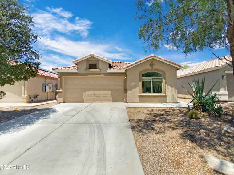 Photo of 40168 W Sanders Way Maricopa, AZ 85138