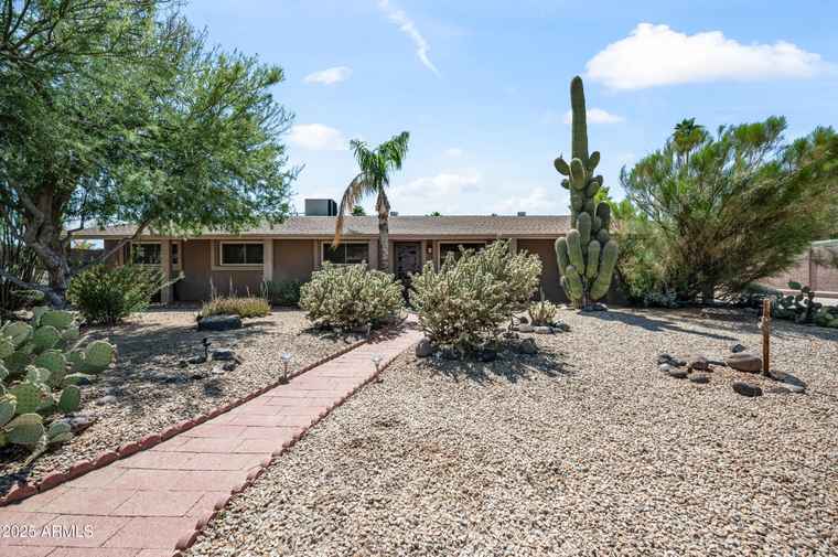 Photo of 18212 N 43rd Pl Phoenix, AZ 85032
