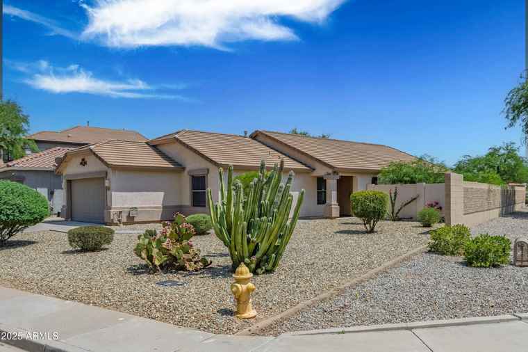 Photo of 44441 W Cypress Ln Maricopa, AZ 85138