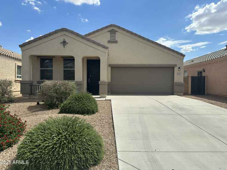 Photo of 4957 E Sunstone Dr San Tan Valley, AZ 85143