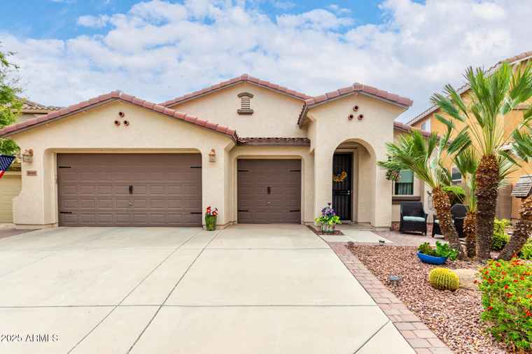 Photo of 1049 E Pasture Canyon Dr San Tan Valley, AZ 85143