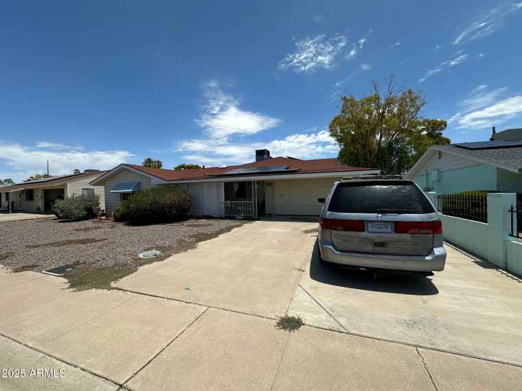 Photo of 12035 N Cherry Hills Dr Sun City, AZ 85351