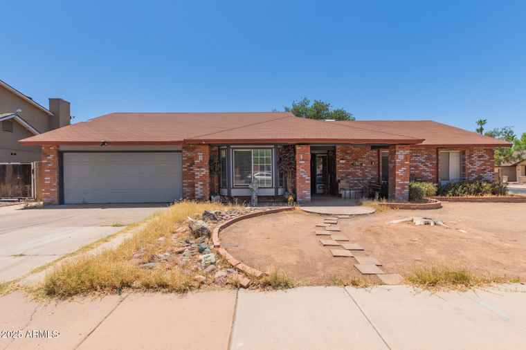 Photo of 1123 W Mendoza Ave Mesa, AZ 85210