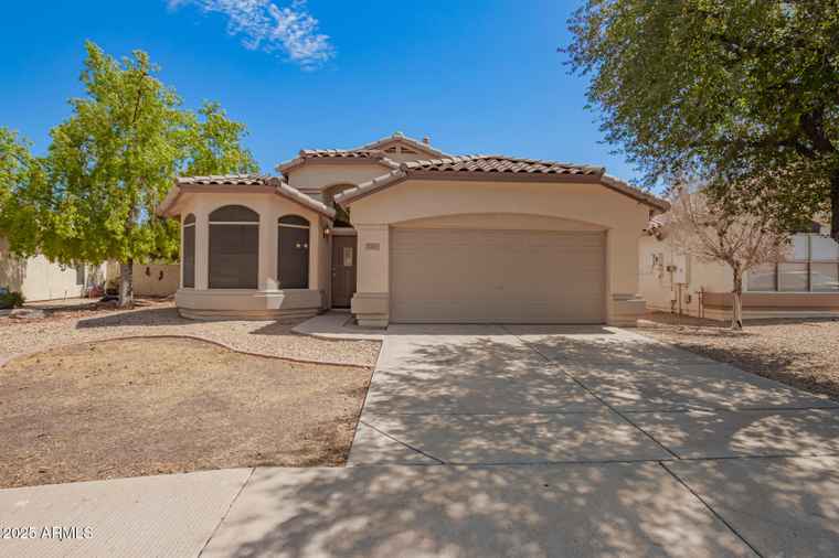 Photo of 15353 W Lea Ln Surprise, AZ 85374