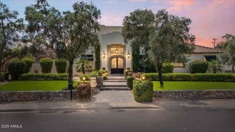 Photo of 13250 N 13th Ln Phoenix, AZ 85029